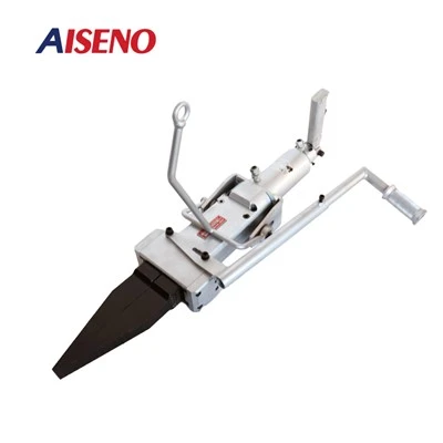 Turnare Wedge Spreader